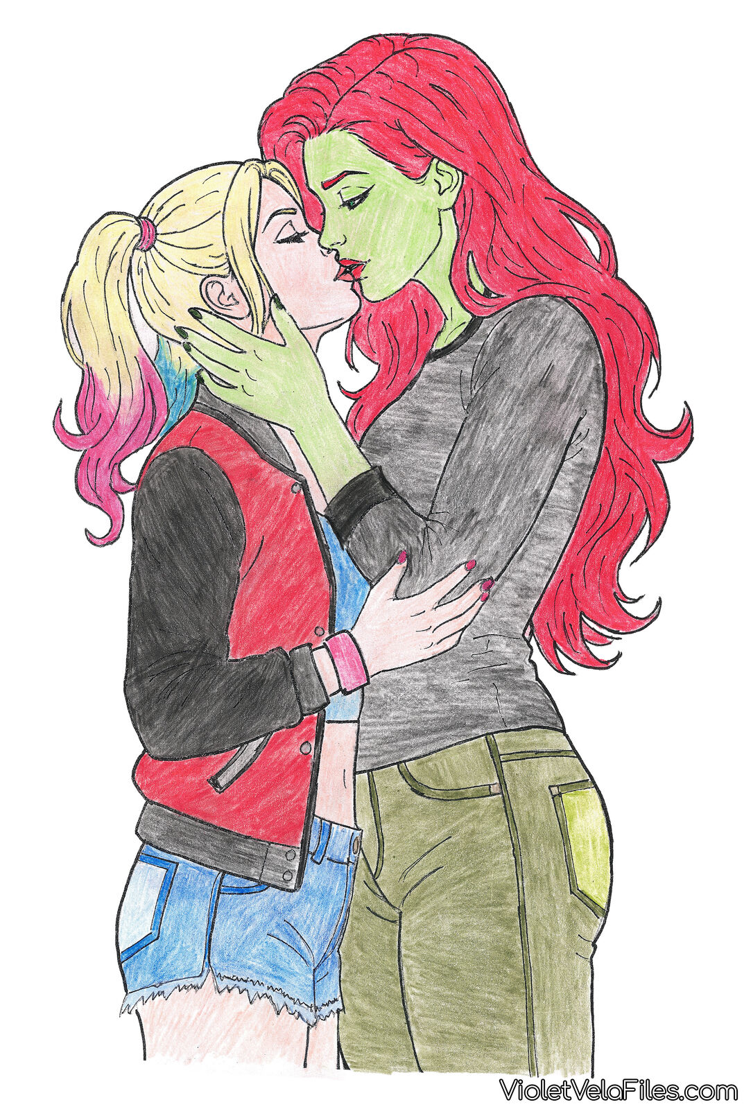Harley Quinn and Poison Ivy kissing